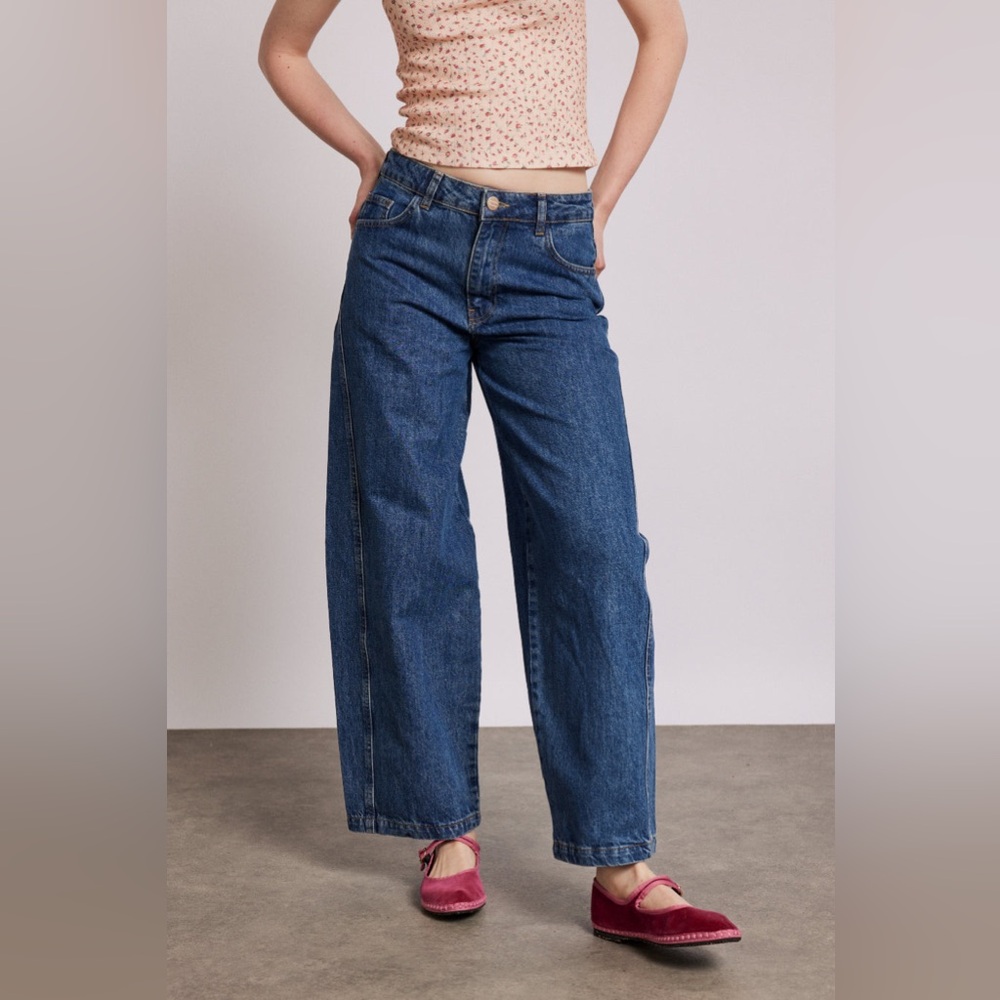 Blue Wide-Leg/Barrel Jeans with Relaxed Fit